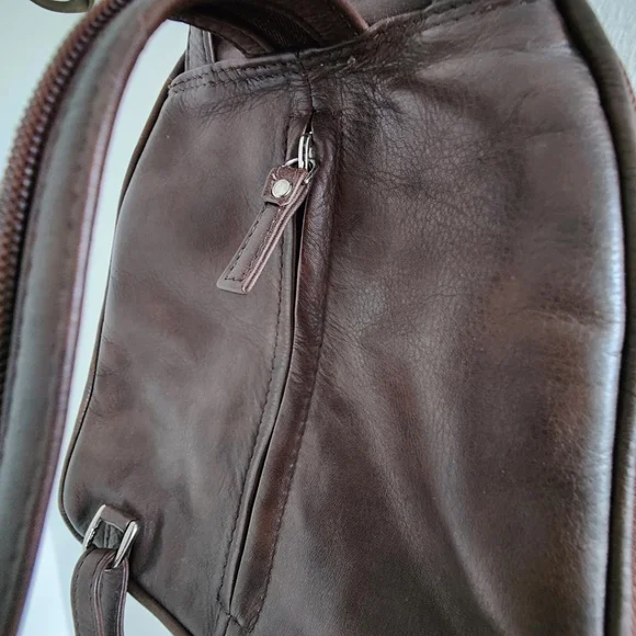 Small purse size brown leather backpack 90s / Y2K - Picture 3 of 8